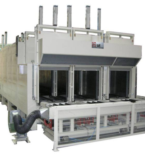 Industrial Furnace For Polycarbonate Polyurethane Part Manufacturing.